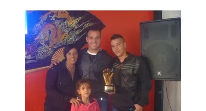 Viera con su familia