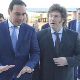 Corrientes elige gobernador con el condimento de la pelea entre Javier Milei y Gustavo Valdés