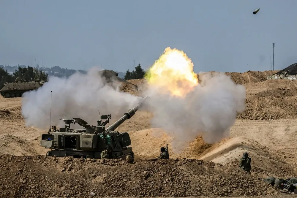 Fuentes palestinas estiman que al menos 1.000 personas yacen sepultadas bajos los escombros en la Franja de Gaza.