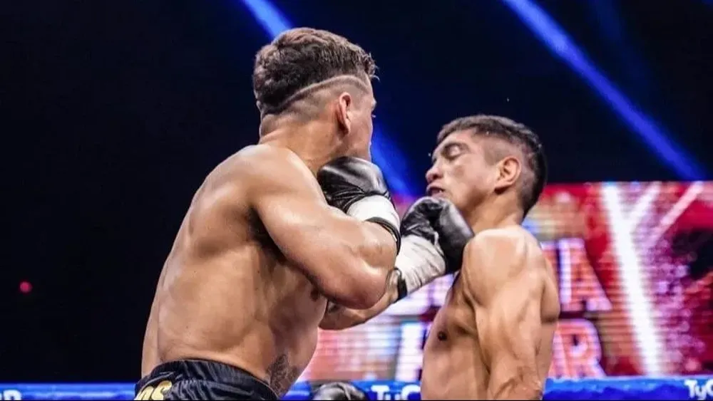 El momento del impacto de Lemos sobre Clavero