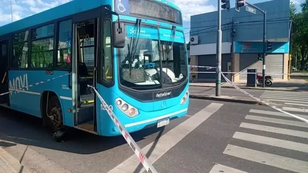 El colectivo atacado