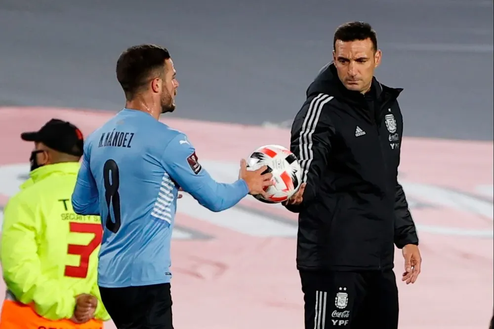 Scaloni citó caras nuevas para los partidos ante Brasil y Uruguay