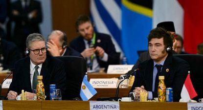 Argentina y Reino Unido han sostenido conversaciones oficiales en materia de defensa y buscan cooperar en áreas de interés mutuo, confirmó el gobierno británico.