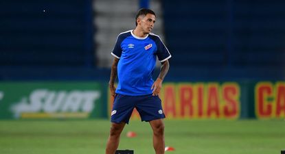 Nacional expectante por la situación de Christian Oliva: no puede firmar con Santos por una deuda del equipo de Neymar aunque en Brasil informan una posible solución