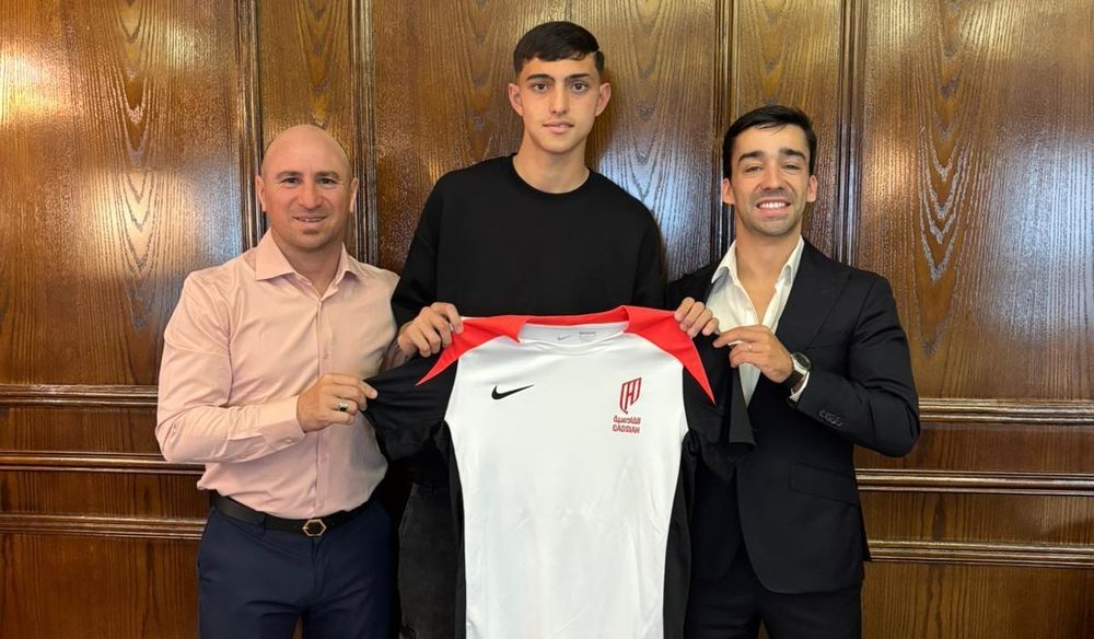 Fernando Formoso en Al Qadisiyah junto al empresario Juan Andrés Gragnulatti (i)
