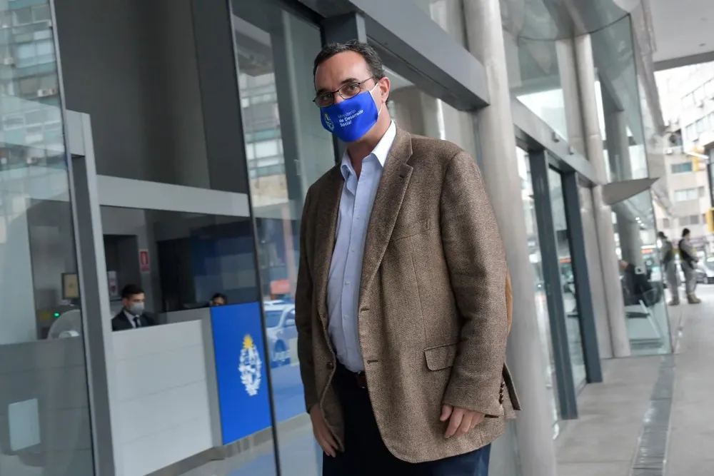 Foto de archivo. Pablo Bartol ingresa a la Torre Ejecutiva