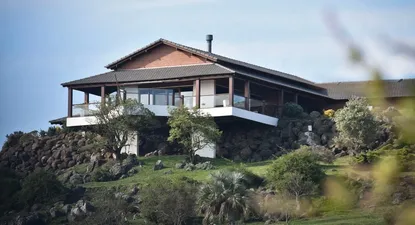 vecinos de balcedo critican custodia de su mansion mientras crecen robos