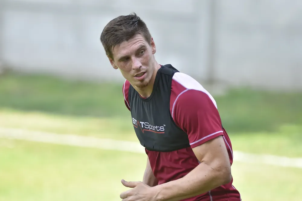 Santiago Romero se sumó a las prácticas