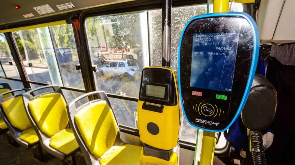 El Gobierno porteño presenta un plan de modernización y seguridad para las líneas de colectivos