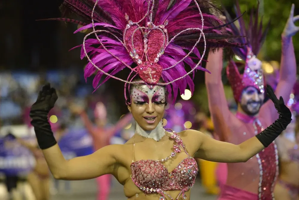 El desfile comenzará a la hora 20, pero el primer elenco en concursar partirá a las 21.
