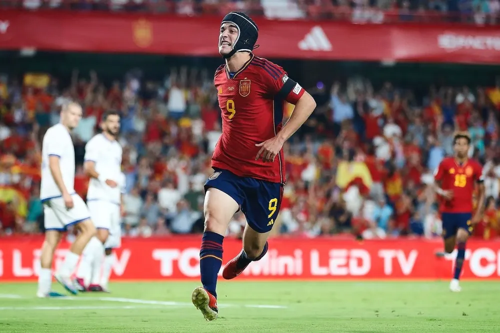 España cierra la fecha FIFA con otra goleada.