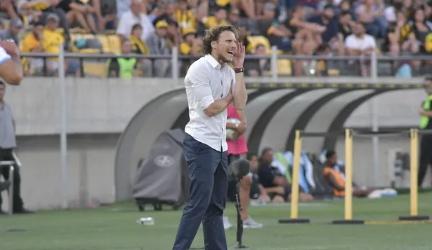 Forlán, el sobrepeso de Cebolla, la salida de Guzmán, y ¿Gargano llega al clásico?