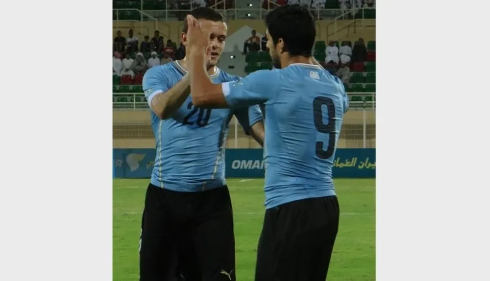 Suárez felicita a Jonathan