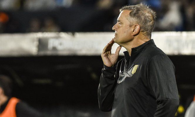 Diego Aguirre, técnico de Peñarol