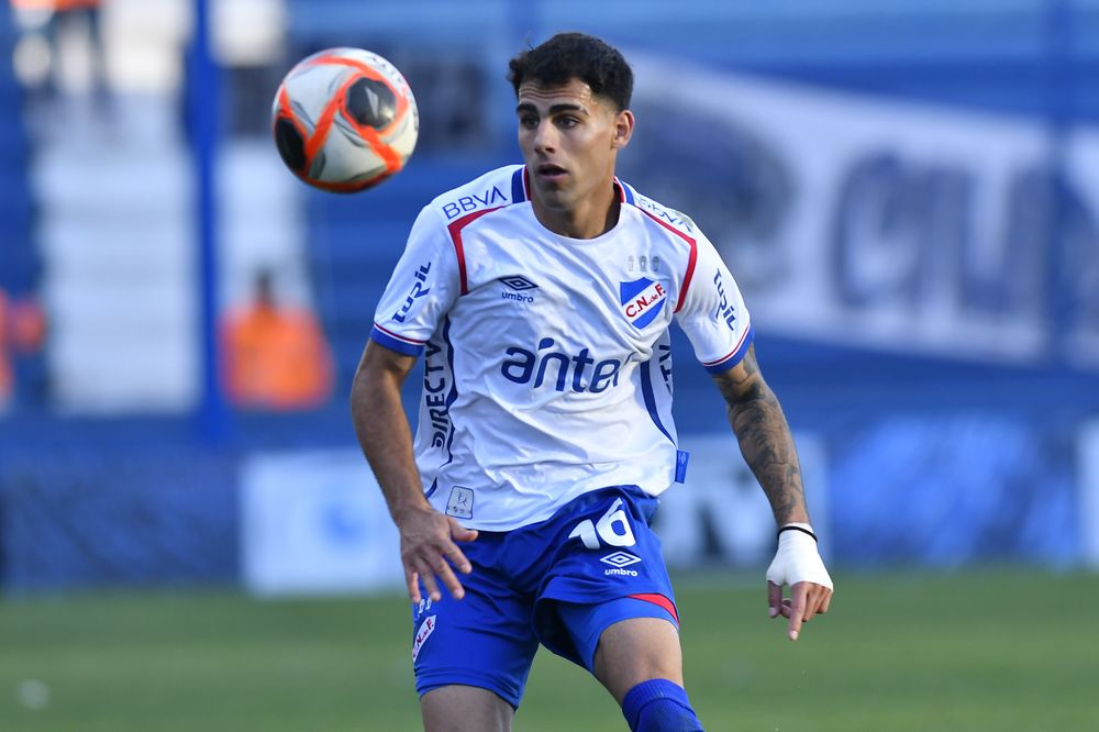 Lucas Villalba en Nacional