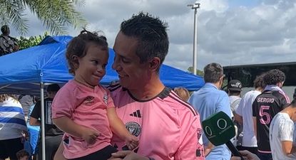 El Observador | Denilson, fan brasileño de Luis Suárez