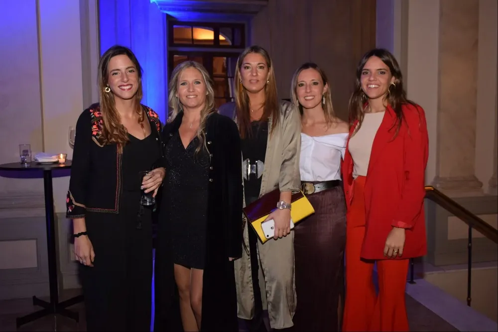 Lorena Porzio, Alina Röhrdamz, Silvina Izarro, Laura Vazquez, Victoria Ferreiro y Joaquina Mengot