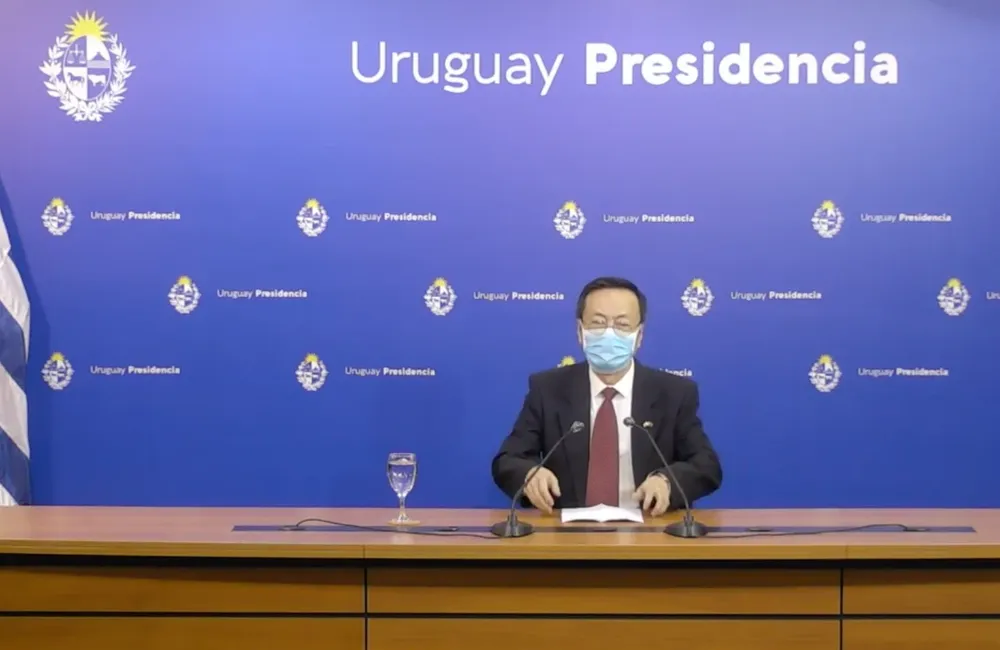 El embajador de China en Uruguay brindó una conferencia de prensa luego de reunirse con Lacalle Pou