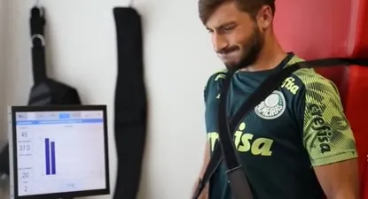 matias vina salio lesionado nuevamente en palmeiras