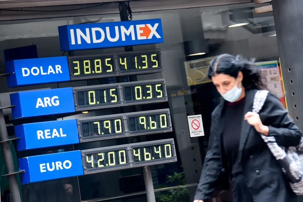 En la pizarra de algunos cambios privados la punta compradora se ofrece a $ 38,85.