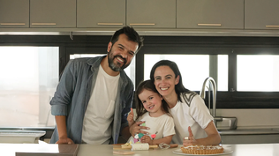 La figura de la televisión uruguaya que emprendió junto a su pareja, hizo sus primeras ventas al exterior y lanzará nuevos productos para fomentar la autonomía en los niños