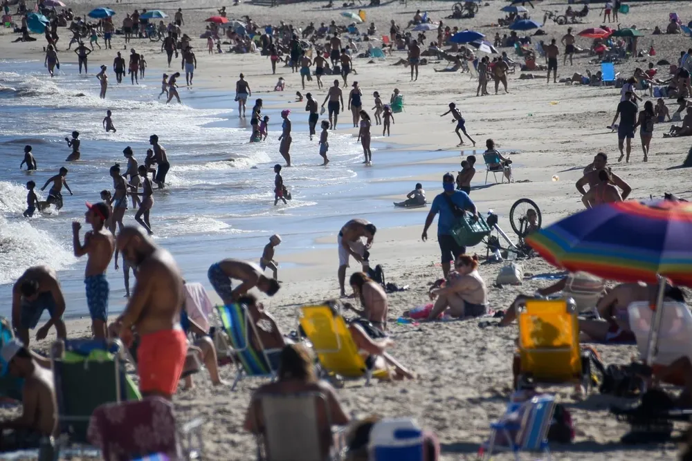 Recomiendan evitar la exposición al sol directo entre las 10:00 y las 16:00 horas