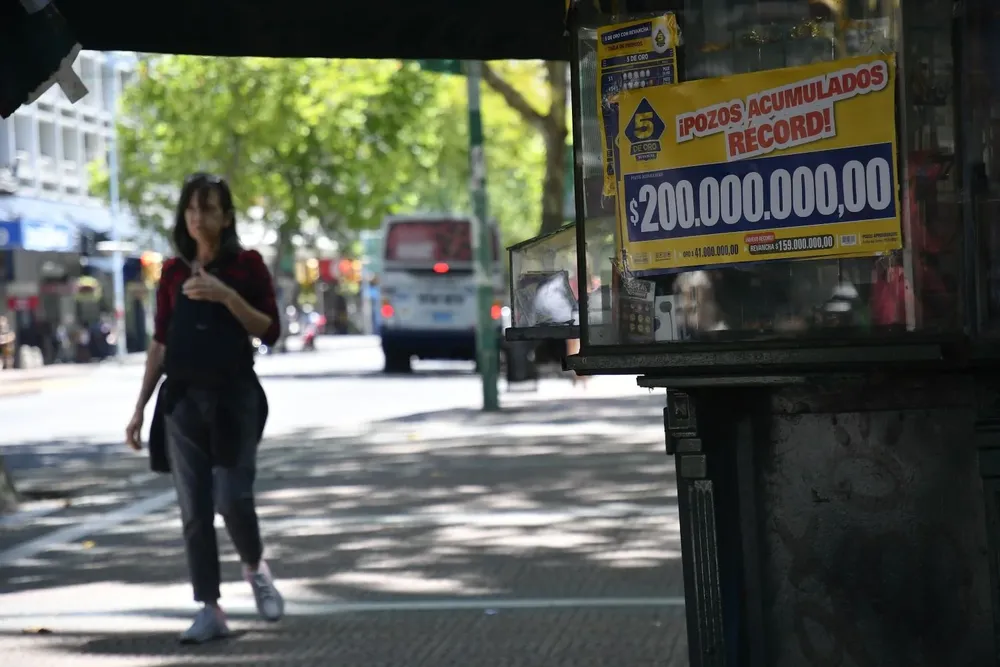 El primer lugar en la quiniela correspondió al número 328