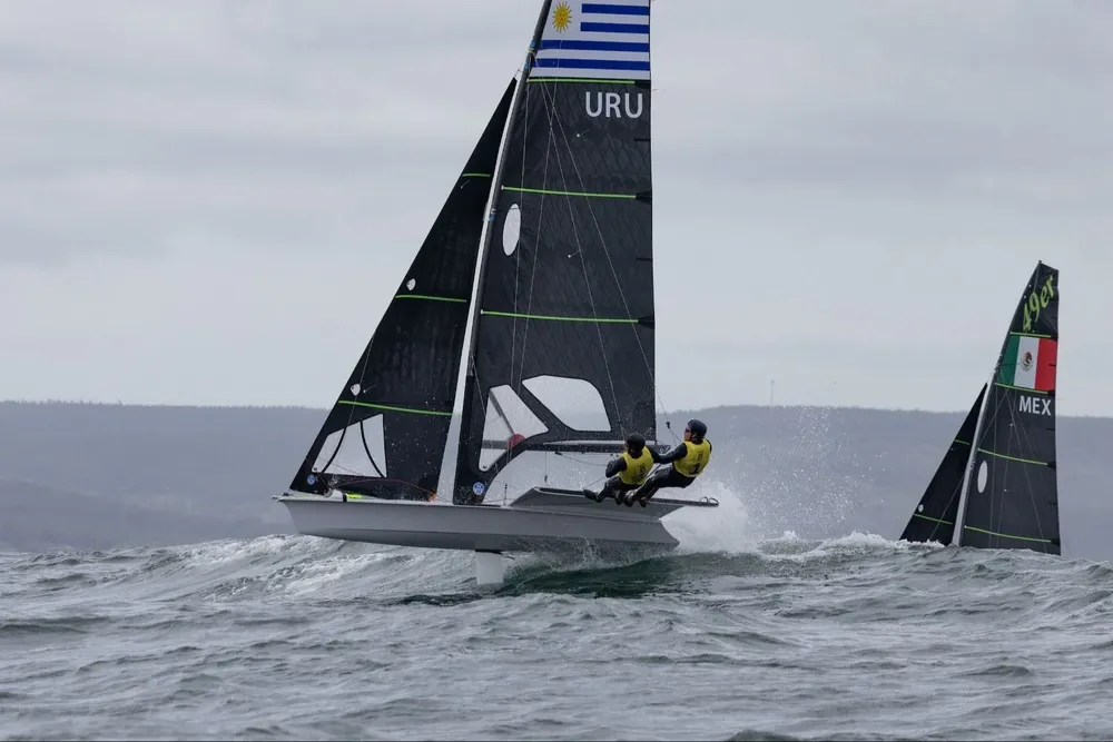 Umpierre y Diz en acción