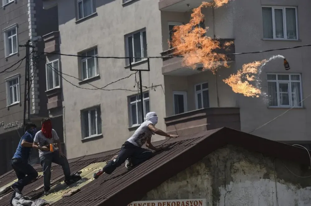 En Estambul se han registrado protestas de kurdos por los incidentes de los últimos días