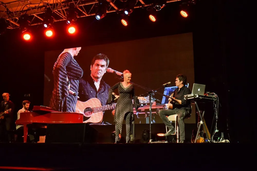 Valeria Lynch y Mariano Martínez