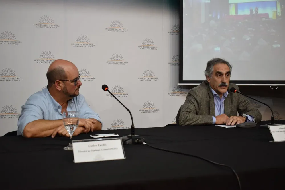 Los doctores Carlos Fuellis y Eduardo Barre.