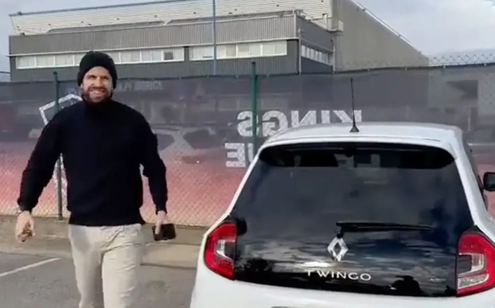 Gerard Piqué manejó un Twingo