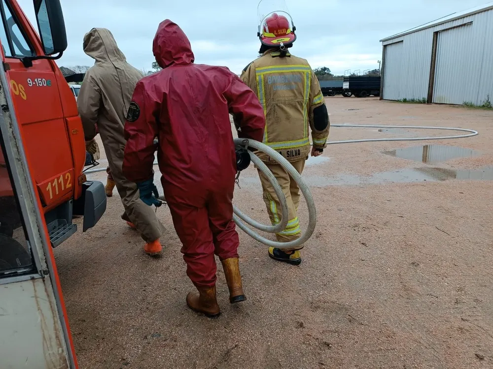 Bomberos trabajaron en el lugar
