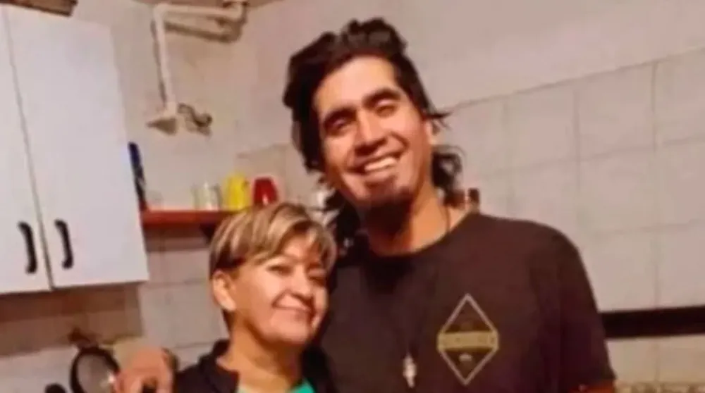 Matías Rosales con su mamá