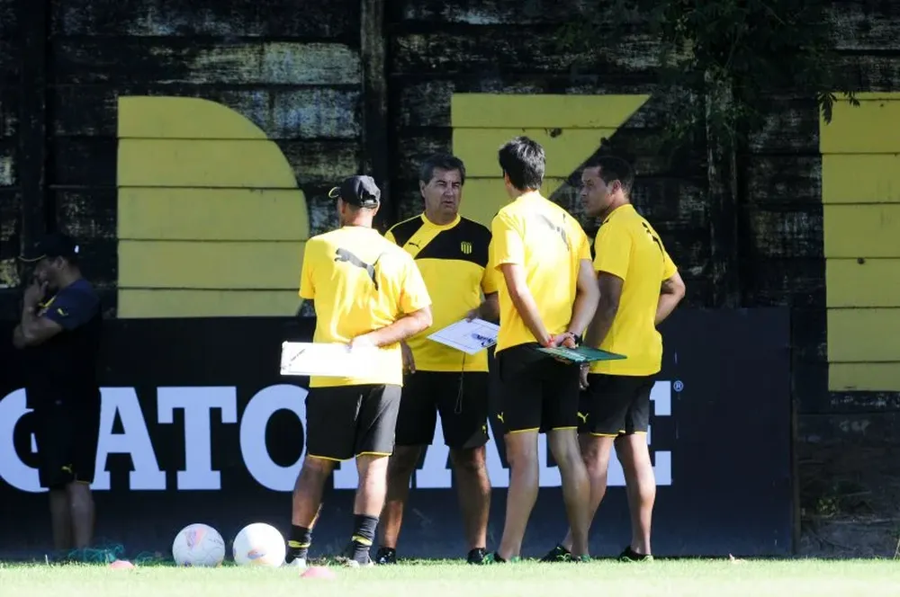 El entrenador busca en Los Aromos encontrar la mejor versión de su equipo