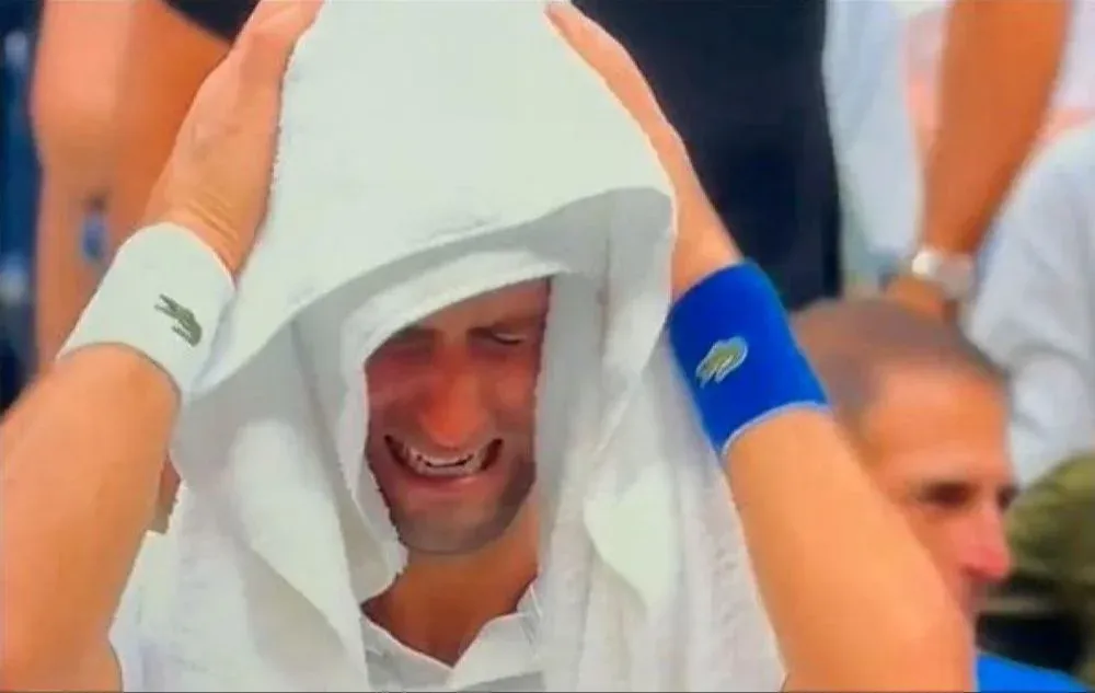 El llanto de Novak Djokovic tras perder la final del US Open ante Daniil Medvedev