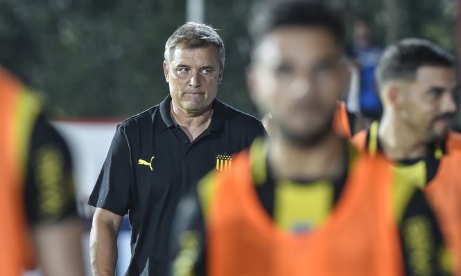 Quien te resta, te hunde: el enigmático mensaje de una figura de Peñarol que ha dado menos de lo esperado según Diego Aguirre