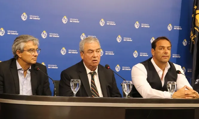 Decurnex, Heber y Ruglio en la conferencia