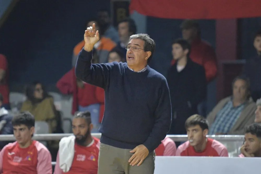 Marcelo Signorelli, se enojó con Sims y Loriente