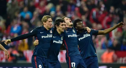 Con Godín y Giménez, Atlético siguió de largo