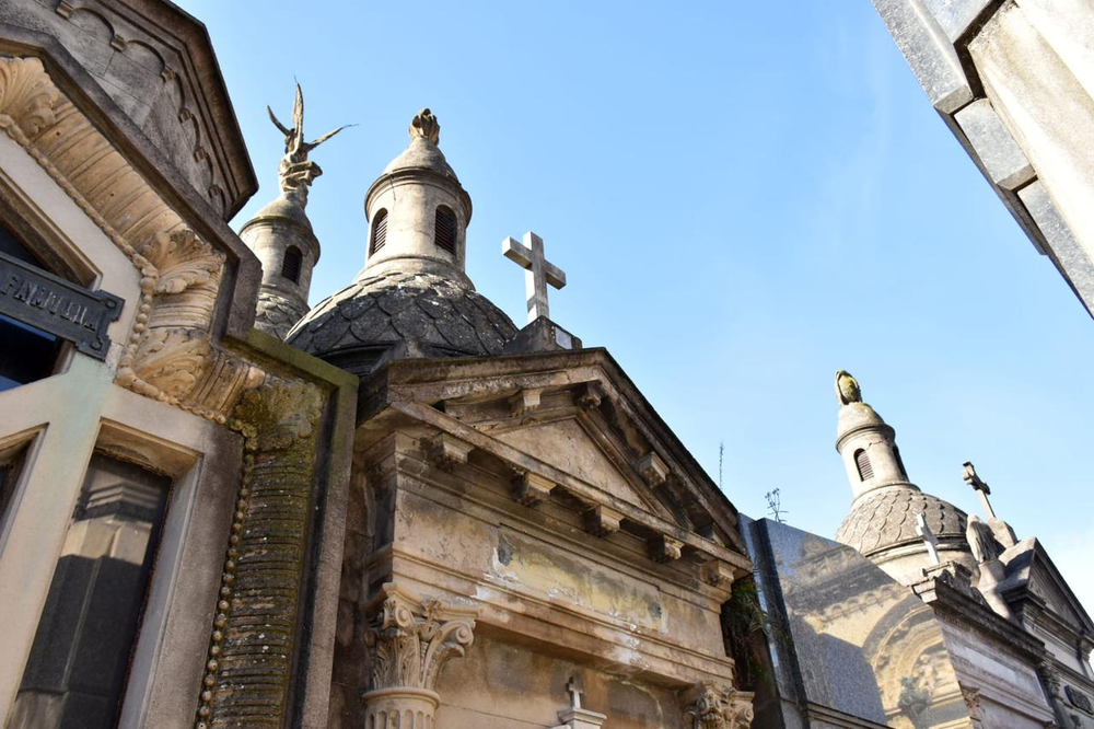 Después de 57 años, vuelven a subastar bóvedas en cementerios de la Ciudad de Buenos Aires