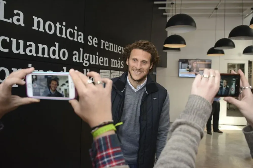 Diego Forlán, Facebook Live y las transmisiones en vivo en los portales