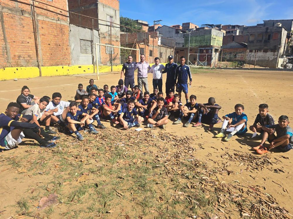 Bernardo Martins y Federico Terryn en la academia RSoccer