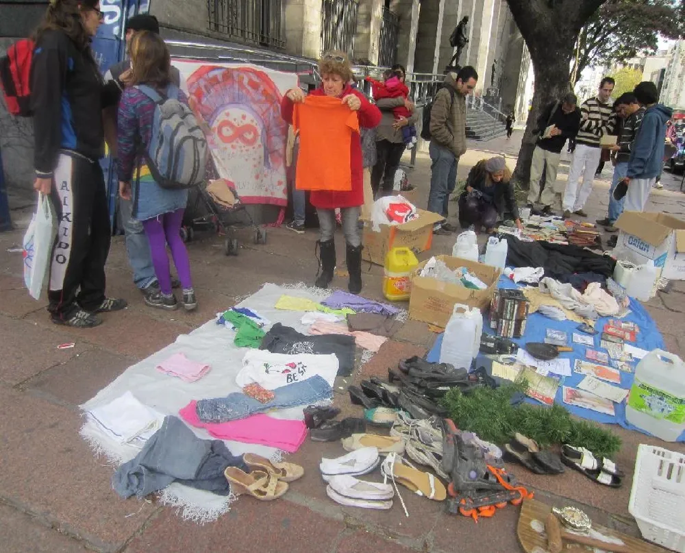 El emprendimiento se ubica en el callejón entre la Facultad de Derecho y la Biblioteca Nacional
