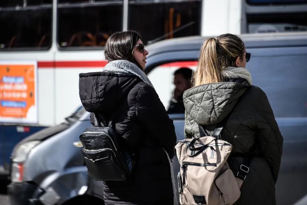 El rango de temperatura pronosticado para Montevideo va desde una mínima de 3 °C a una máxima de 17 °C