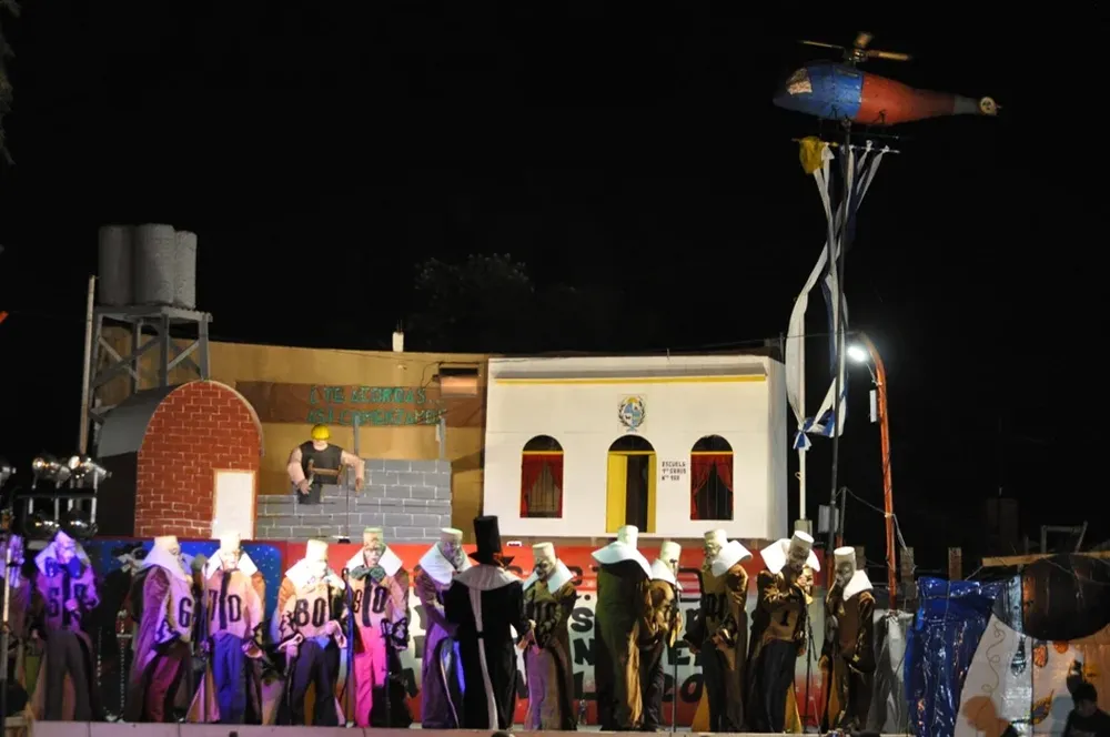 Tablado Juan Taranto en el barrio Las Torres