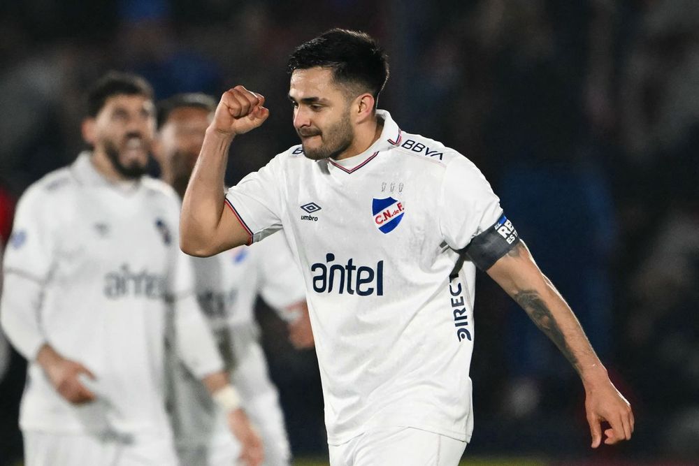 Maxi Gómez celebra el 1-0 para Nacional