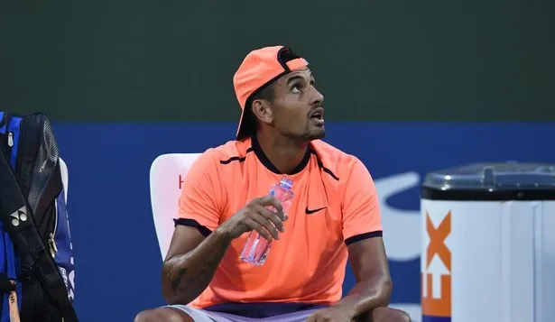 Kyrgios volvió a dar la nota en Shanghái