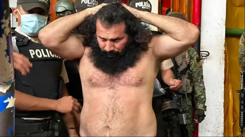 El caponarco Fito, tras su detención acusado por el asesinato del candidato presidencial Fernando Villavicencip, en agosto del 2023.