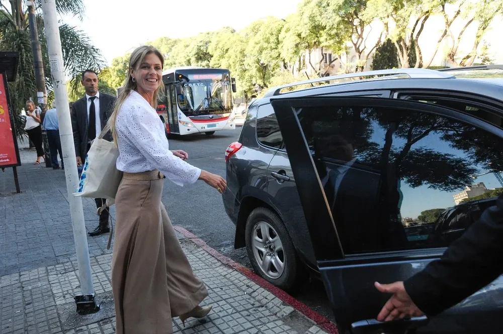 Foto de archivo. Lorena Ponce de León saliendo de la sede de Luis Lacalle Pou durante la campaña de 2019